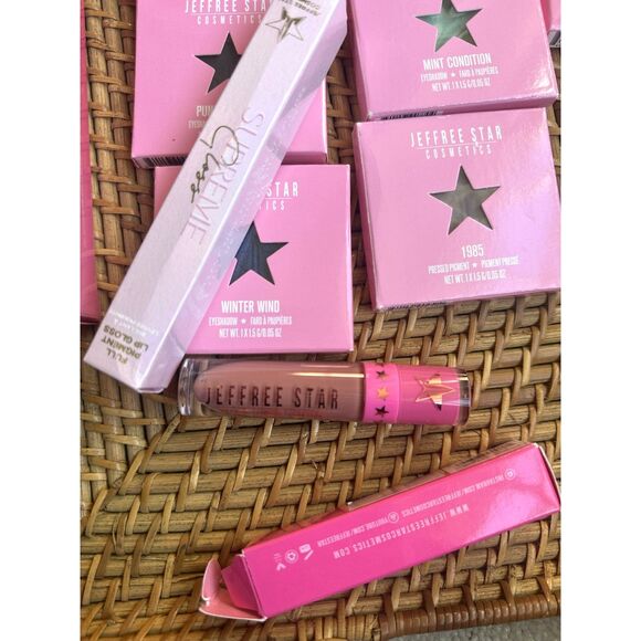 Jeffery Star Makeup Bundle  NEW - Picture 2 of 7